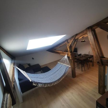 Appartement Neuf Climatise Sous Les Toits La Roche-Chalais 외부 사진