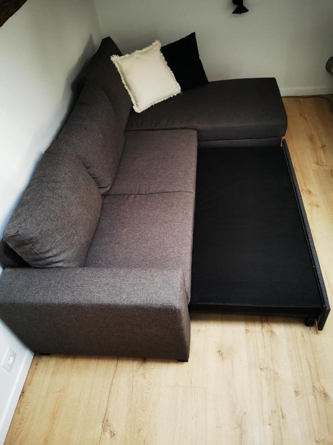 Appartement Neuf Climatise Sous Les Toits La Roche-Chalais 외부 사진